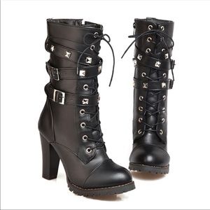 Black women fashionista boots/price reduction $$